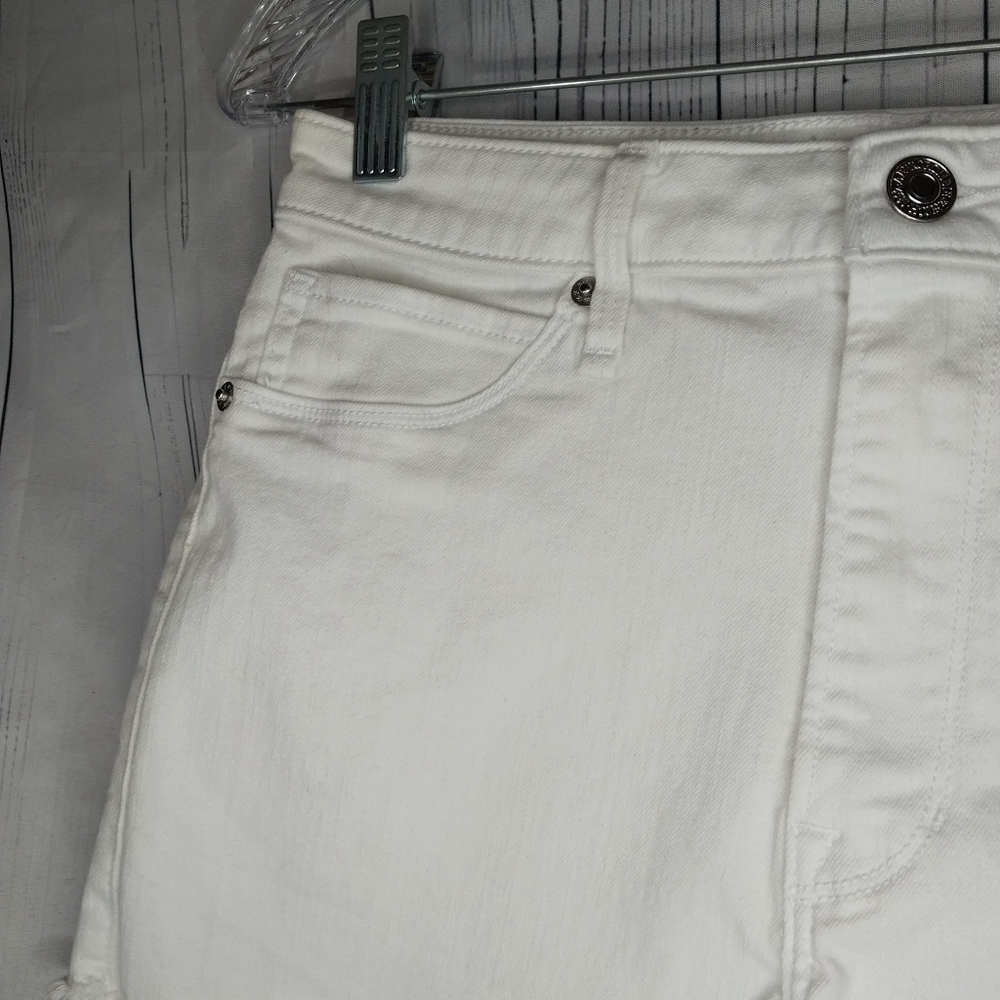Abercrombie & Fitch The Boyfriend Mid Rise White Dem Raw Hem Shorts - Picture 3 of 9